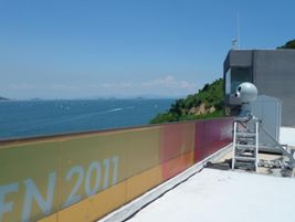 華瑞通科技制高點(diǎn)高清視頻監(jiān)控系統(tǒng),完成全天候大區(qū)域的目標(biāo)監(jiān)視、搜索和跟蹤