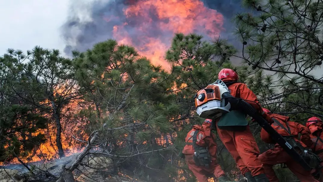 當(dāng)心“火星”變“火?！保只馂?zāi)防控需要智慧化硬科技