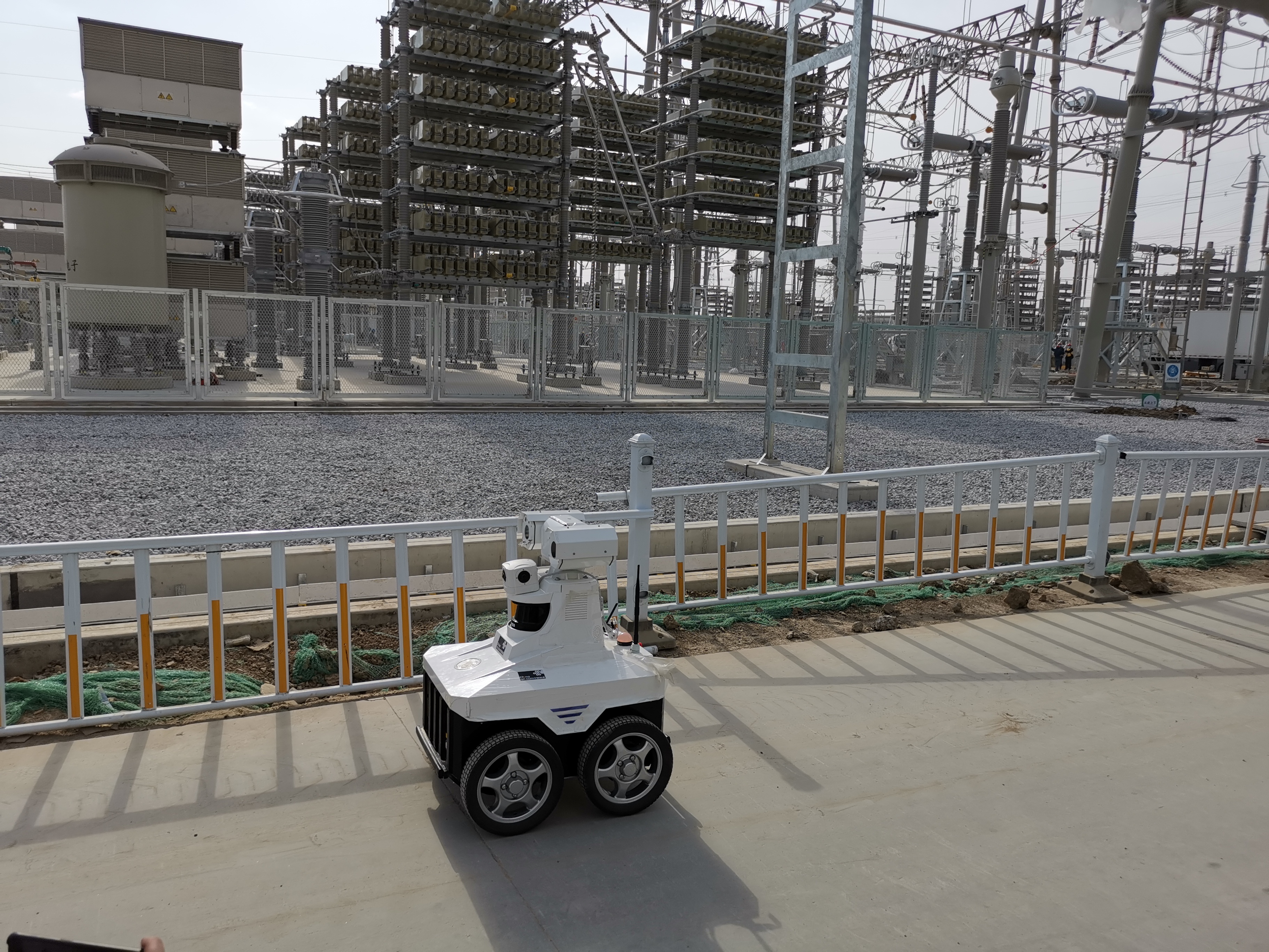 變電站采用5G電力巡檢機(jī)器人有哪些優(yōu)勢