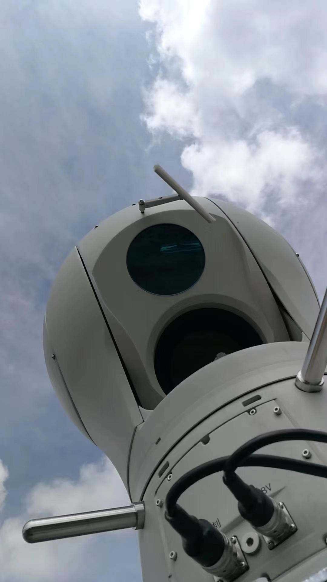 ?怎樣讓紅外熱成像+可見(jiàn)光在森林防火監(jiān)控預(yù)警中效果實(shí)現(xiàn)1+1>2