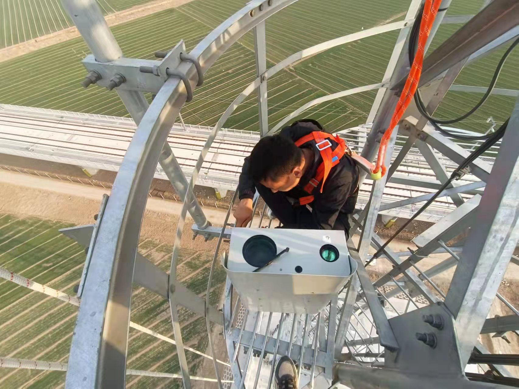 全是干貨，華瑞通項(xiàng)目經(jīng)理手把手教你如何做高壓線防火預(yù)警、草原一張圖、林業(yè)防火預(yù)警一張圖、自然保護(hù)區(qū)防火預(yù)警方案