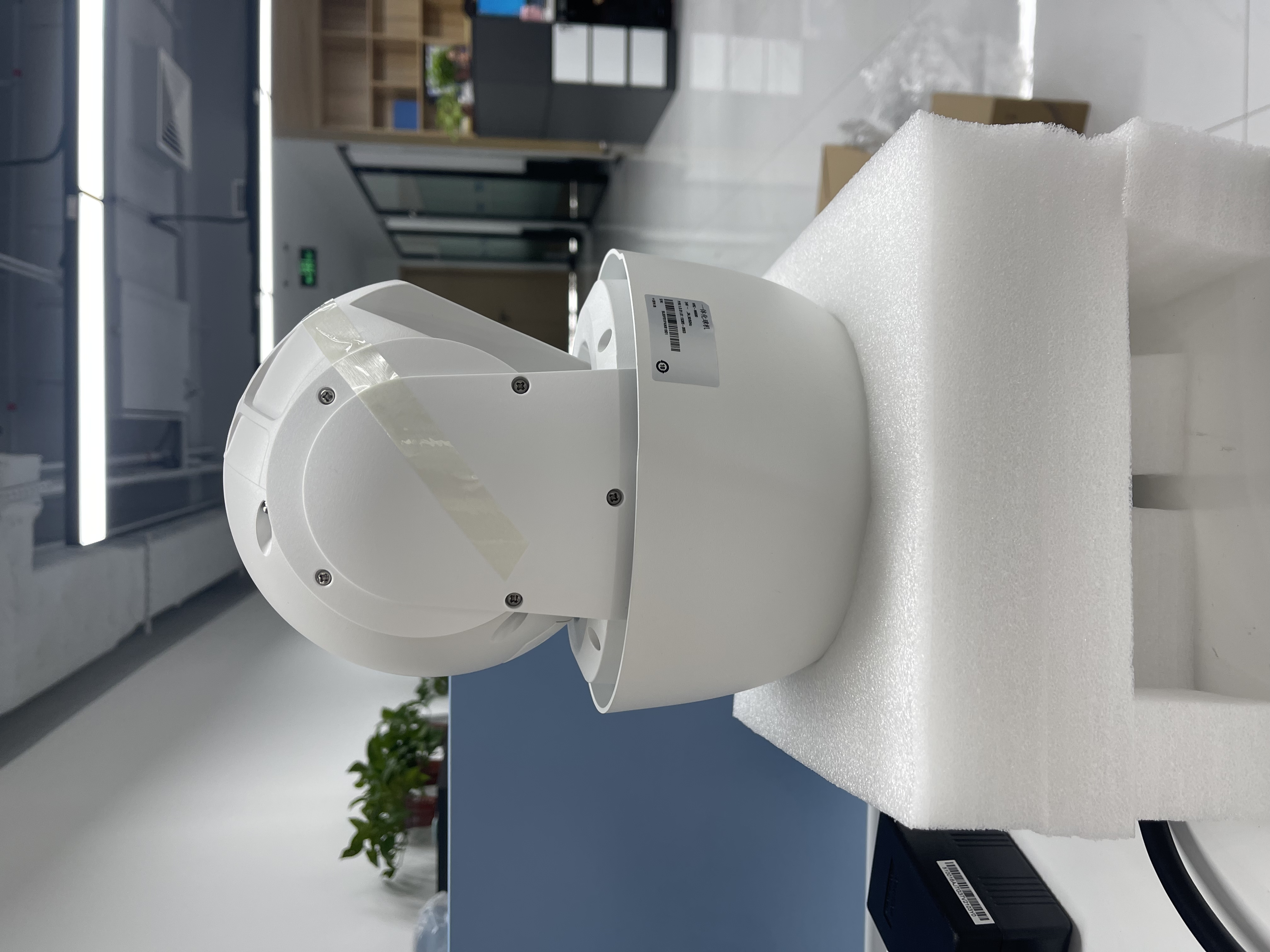 海島航線視頻監(jiān)控預(yù)警，雙光譜球型攝像機(jī)防震防霧大顯神威