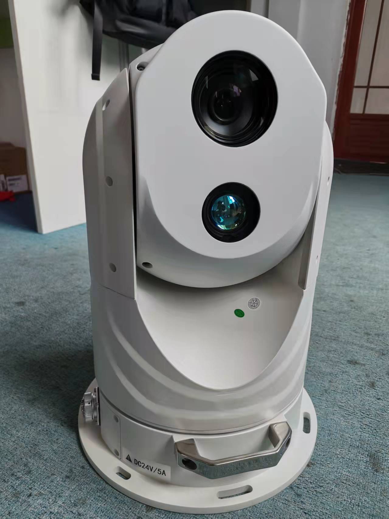 熱成像/可見(jiàn)光/激光森林火災(zāi)成像火災(zāi)預(yù)警監(jiān)控裝置是什么產(chǎn)品，有什么性能參數(shù)特點(diǎn)