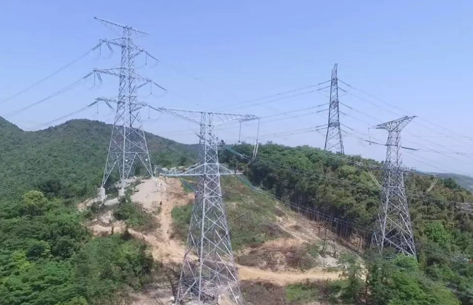 超高壓輸電線路、電力傳輸線路為什么需要在鐵塔周邊安裝防火監(jiān)測系統(tǒng)？