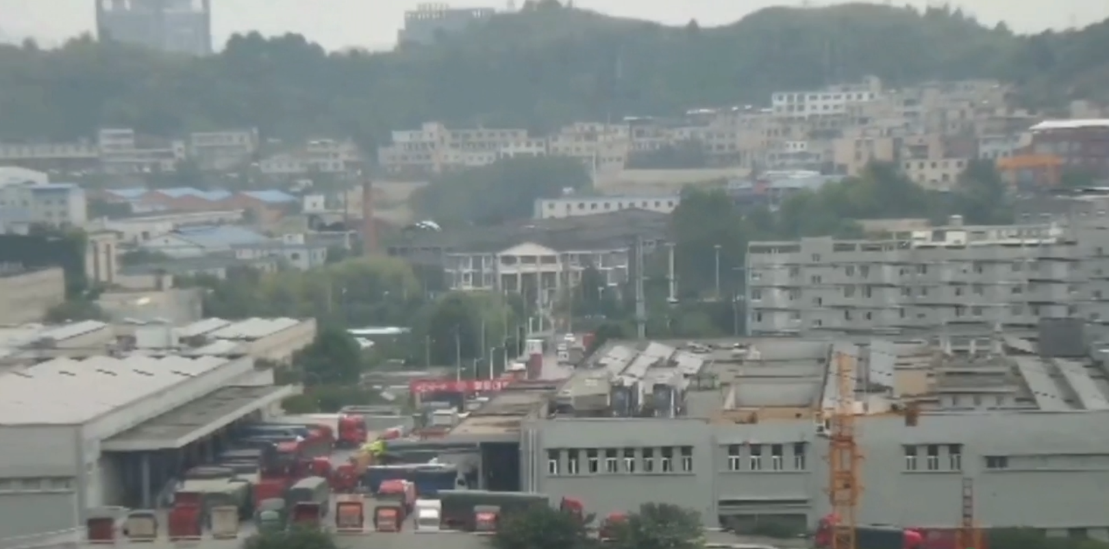 智慧城市邊境防控預警系統(tǒng)采用熱成像雙光譜球型轉(zhuǎn)臺攝像機性價比翻倍