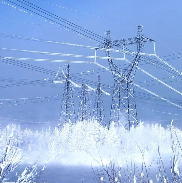 智能覆冰衛(wèi)士：輸電線路安全保障系統(tǒng)